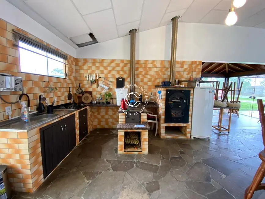 Casa com 4 quartos à venda, 300m2 em Pinheiro Machado, Santa Maria - RS - imagem 7 Foto 7 de Casa com 4 quartos à venda, 300m2 em Pinheiro Machado, Santa Maria - RS