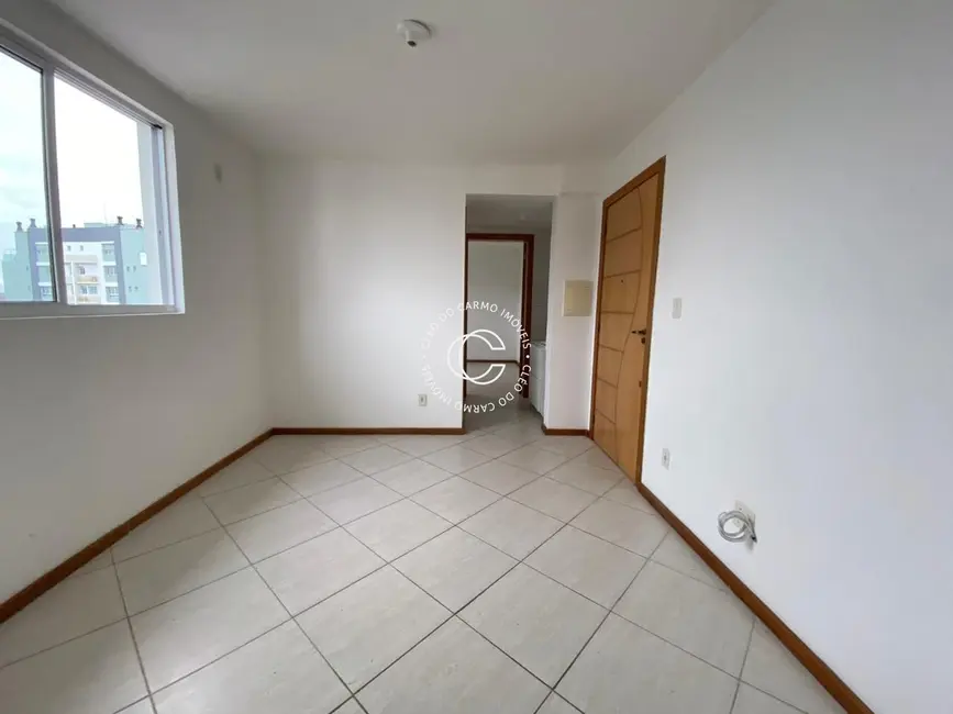 Foto 2 de Apartamento com 1 quarto à venda, 35m2 em Centro, Santa Maria - RS