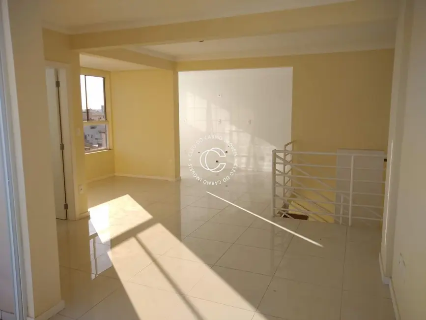Cobertura com 2 quartos à venda, 121m2 em Nossa Senhora de Fátima, Santa Maria - RS - imagem 9 Foto 9 de Cobertura com 2 quartos à venda, 121m2 em Nossa Senhora de Fátima, Santa Maria - RS