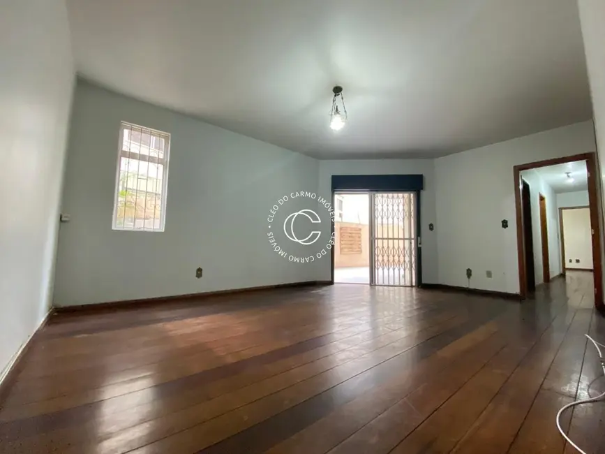 Foto 2 de Apartamento com 3 quartos à venda, 138m2 em Nossa Senhora de Fátima, Santa Maria - RS