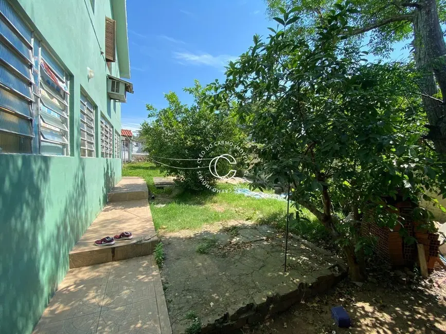 Casa com 6 quartos à venda, 240m2 em Tancredo Neves, Santa Maria - RS - imagem 5 Foto 5 de Casa com 6 quartos à venda, 240m2 em Tancredo Neves, Santa Maria - RS