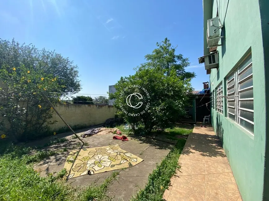 Casa com 6 quartos à venda, 240m2 em Tancredo Neves, Santa Maria - RS - imagem 4 Foto 4 de Casa com 6 quartos à venda, 240m2 em Tancredo Neves, Santa Maria - RS