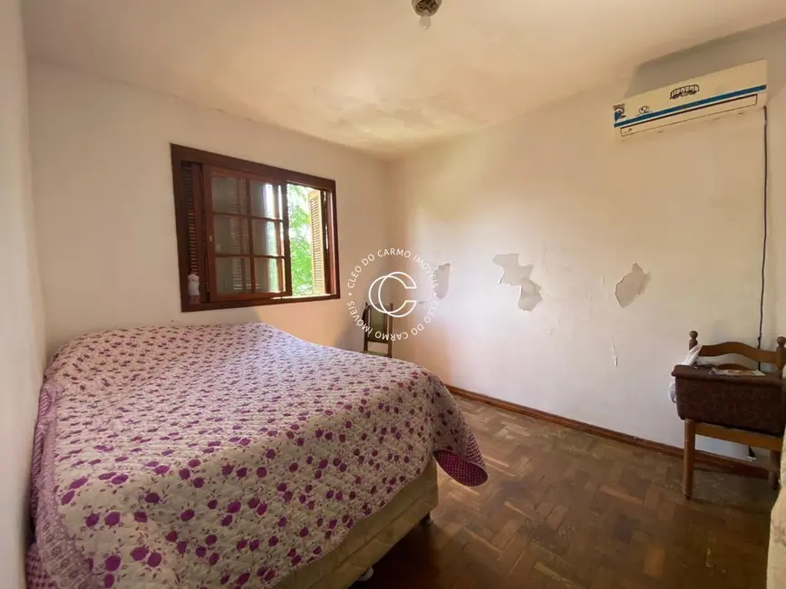 Casa com 6 quartos à venda, 240m2 em Tancredo Neves, Santa Maria - RS - imagem 9 Foto 9 de Casa com 6 quartos à venda, 240m2 em Tancredo Neves, Santa Maria - RS