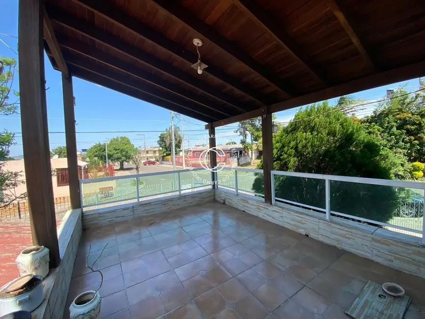 Casa com 6 quartos à venda, 240m2 em Tancredo Neves, Santa Maria - RS - imagem 2 Foto 2 de Casa com 6 quartos à venda, 240m2 em Tancredo Neves, Santa Maria - RS