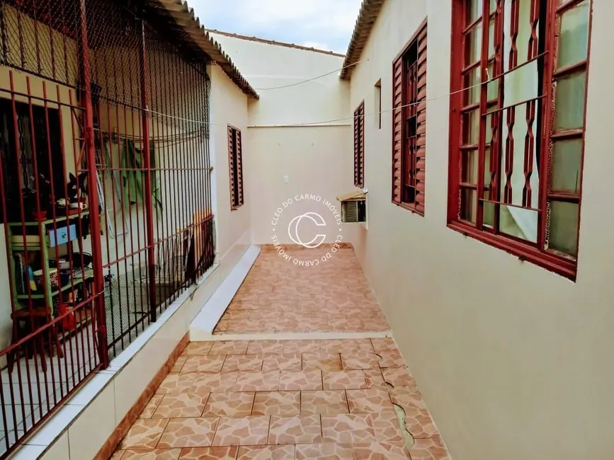 Casa com 5 quartos à venda, 148m2 em Tancredo Neves, Santa Maria - RS - imagem 8 Foto 8 de Casa com 5 quartos à venda, 148m2 em Tancredo Neves, Santa Maria - RS