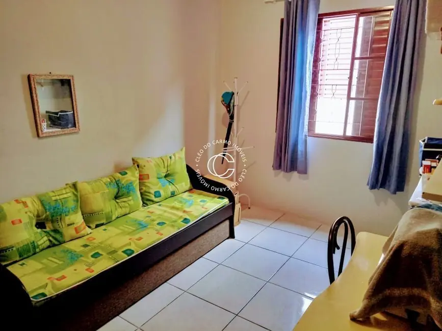 Casa com 5 quartos à venda, 148m2 em Tancredo Neves, Santa Maria - RS - imagem 6 Foto 6 de Casa com 5 quartos à venda, 148m2 em Tancredo Neves, Santa Maria - RS
