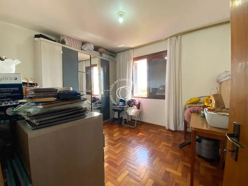 Casa com 6 quartos à venda, 284m2 em Dom Antônio Reis, Santa Maria - RS - imagem 9 Foto 9 de Casa com 6 quartos à venda, 284m2 em Dom Antônio Reis, Santa Maria - RS