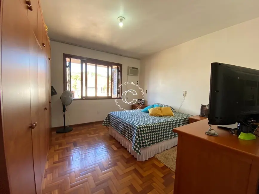 Casa com 6 quartos à venda, 284m2 em Dom Antônio Reis, Santa Maria - RS - imagem 8 Foto 8 de Casa com 6 quartos à venda, 284m2 em Dom Antônio Reis, Santa Maria - RS