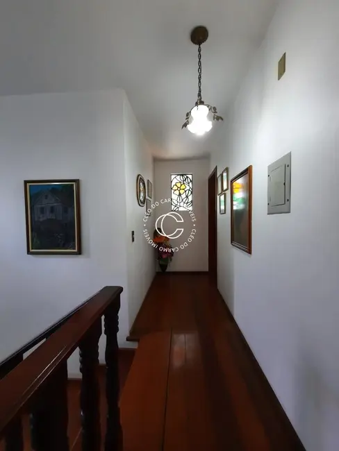 Casa com 5 quartos à venda, 291m2 em Nossa Senhora Medianeira, Santa Maria - RS - imagem 8 Foto 8 de Casa com 5 quartos à venda, 291m2 em Nossa Senhora Medianeira, Santa Maria - RS