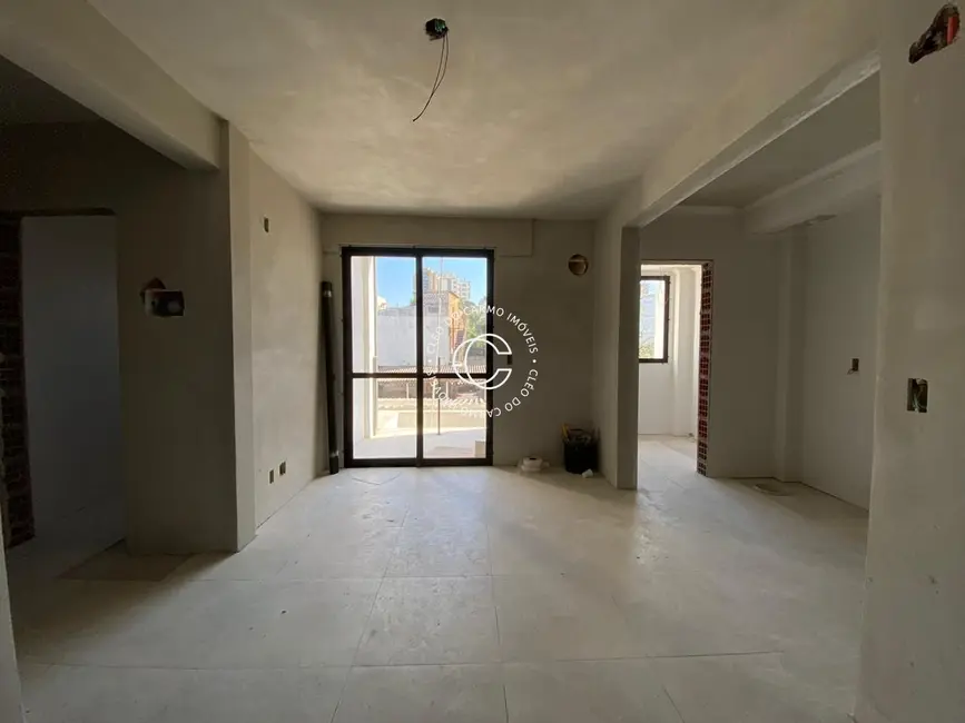 Foto 2 de Apartamento com 1 quarto à venda, 50m2 em Nossa Senhora de Fátima, Santa Maria - RS