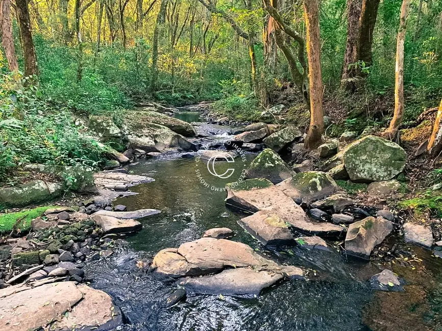 Foto 1 de Terreno / Lote à venda, 556m2 em Centro, Itaara - RS