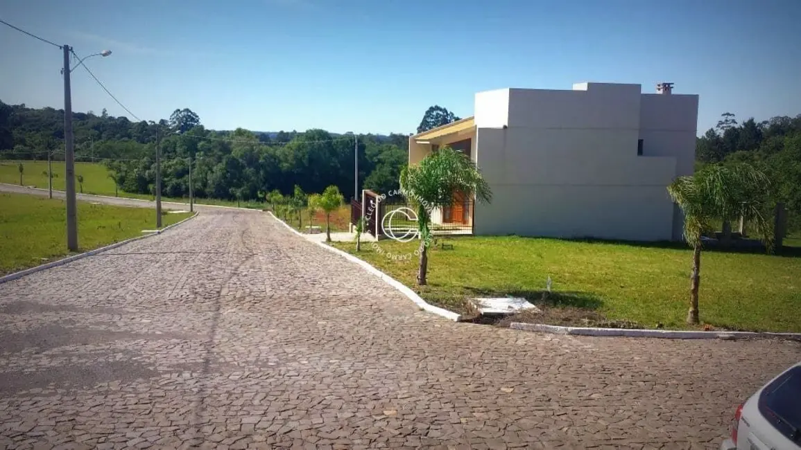 Foto 2 de Terreno / Lote à venda, 900m2 em Itaara - RS