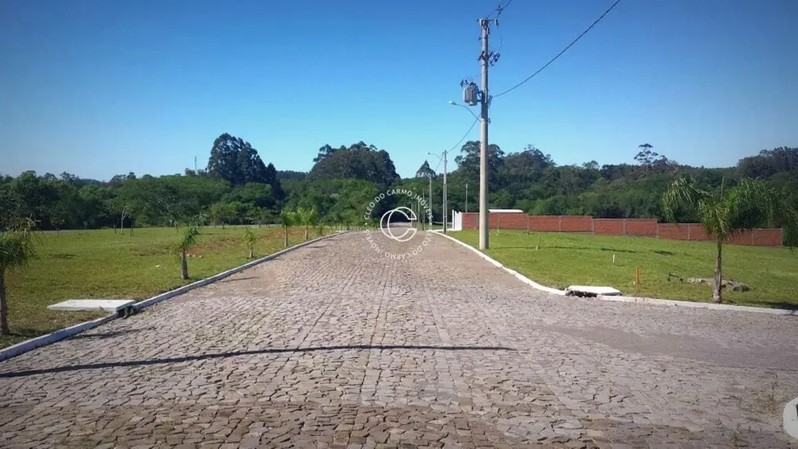 Foto 1 de Terreno / Lote à venda, 787m2 em Itaara - RS