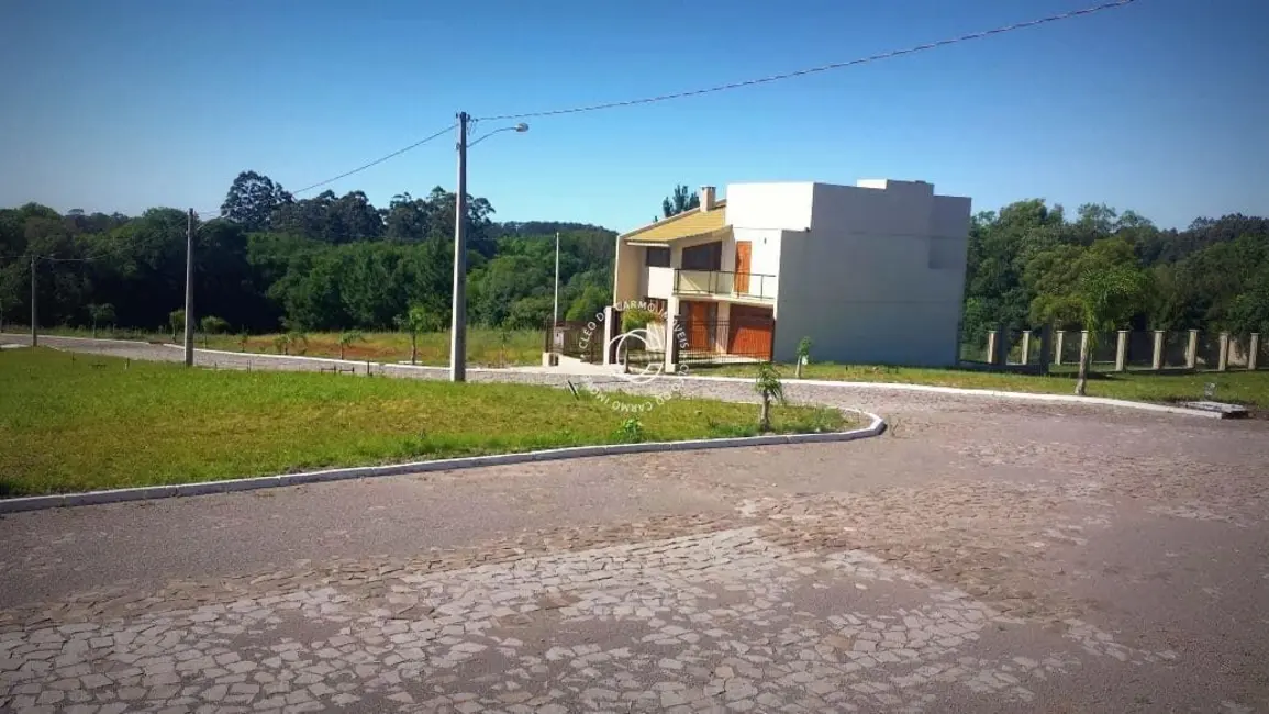 Foto 3 de Terreno / Lote à venda, 787m2 em Itaara - RS