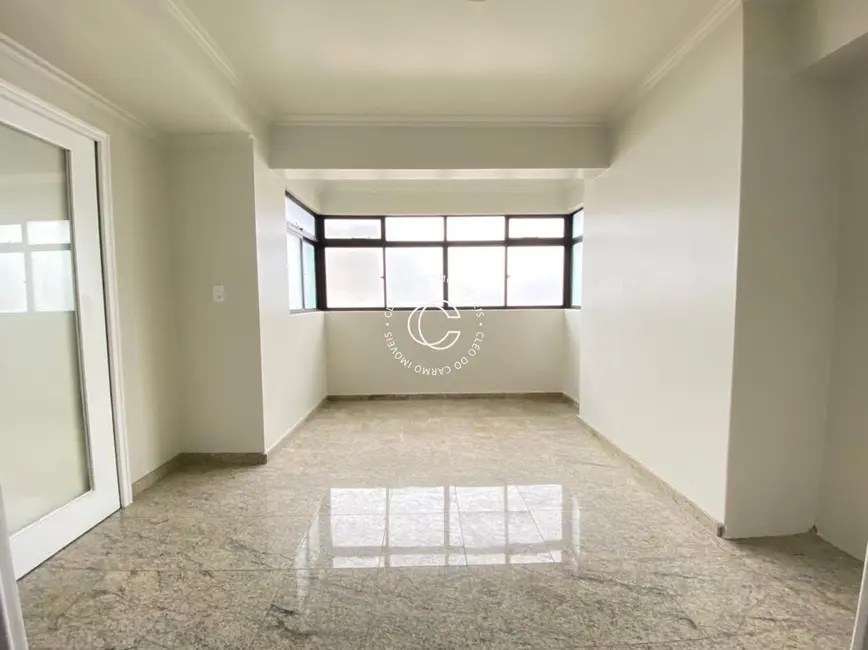 Foto 3 de Apartamento com 4 quartos à venda, 341m2 em Nossa Senhora de Fátima, Santa Maria - RS