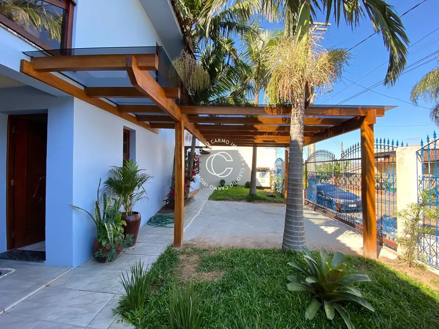 Foto 2 de Casa com 4 quartos à venda, 150m2 em Patronato, Santa Maria - RS
