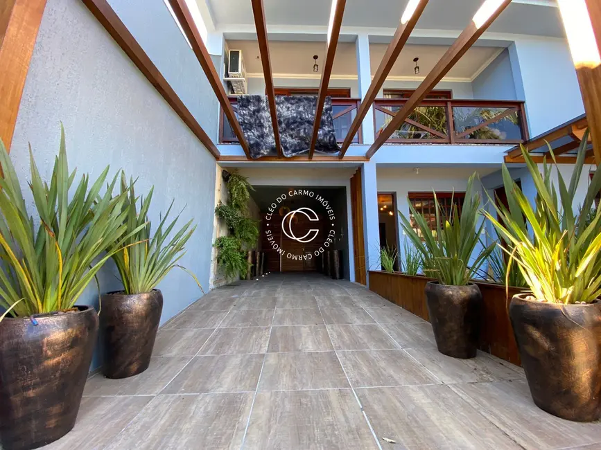 Casa com 4 quartos à venda, 150m2 em Patronato, Santa Maria - RS - imagem 7 Foto 7 de Casa com 4 quartos à venda, 150m2 em Patronato, Santa Maria - RS