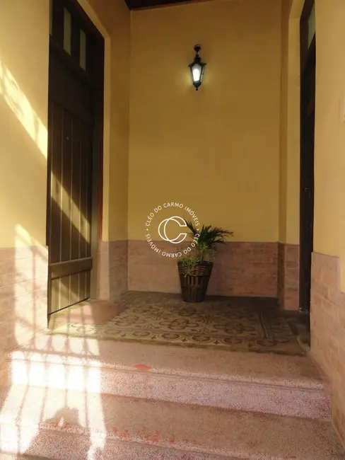 Casa com 4 quartos à venda, 231m2 em Centro, Santa Maria - RS - imagem 3 Foto 3 de Casa com 4 quartos à venda, 231m2 em Centro, Santa Maria - RS