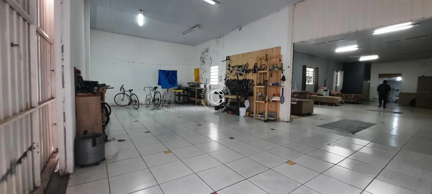 Foto 3 de Armazém / Galpão à venda, 427m2 em Nossa Senhora de Fátima, Santa Maria - RS