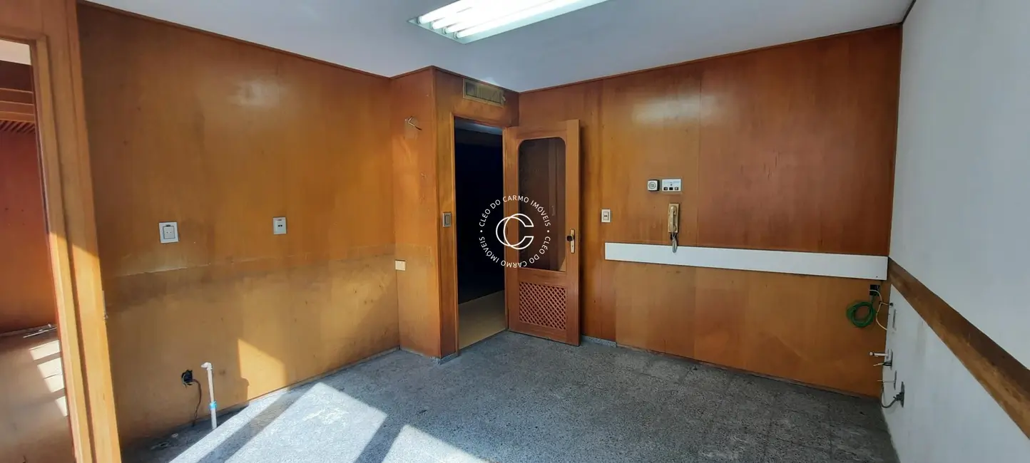 Sala Comercial com 4 quartos à venda, 140m2 em Centro, Santa Maria - RS - imagem 9 Foto 9 de Sala Comercial com 4 quartos à venda, 140m2 em Centro, Santa Maria - RS