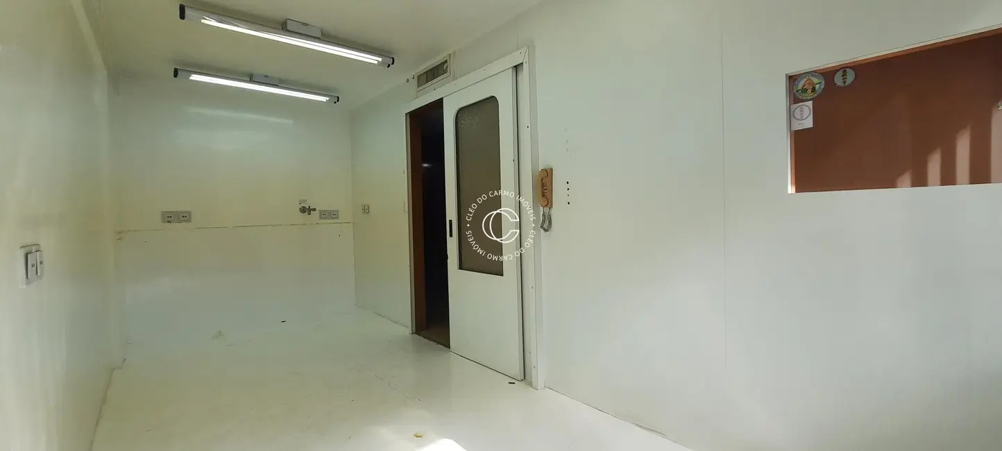 Sala Comercial com 4 quartos à venda, 140m2 em Centro, Santa Maria - RS - imagem 3 Foto 3 de Sala Comercial com 4 quartos à venda, 140m2 em Centro, Santa Maria - RS