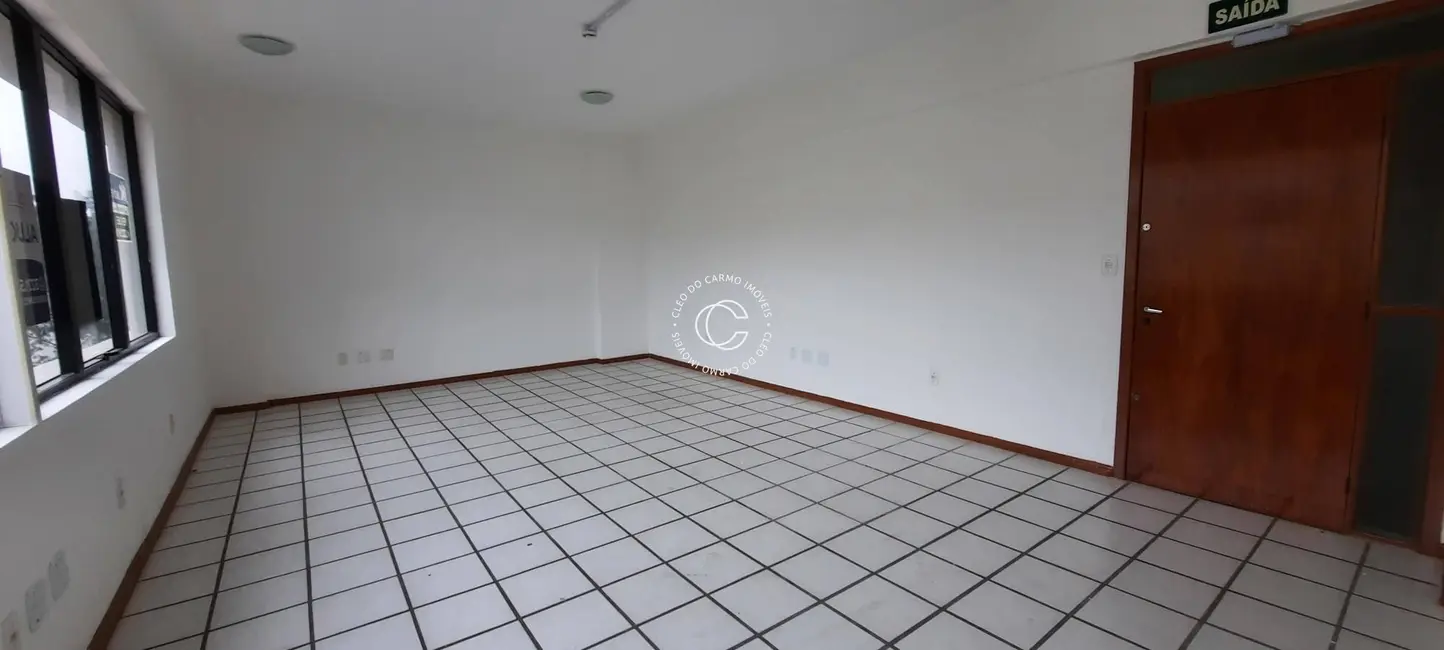 Sala Comercial com 1 quarto à venda, 37m2 em Centro, Santa Maria - RS - imagem 3 Foto 3 de Sala Comercial com 1 quarto à venda, 37m2 em Centro, Santa Maria - RS