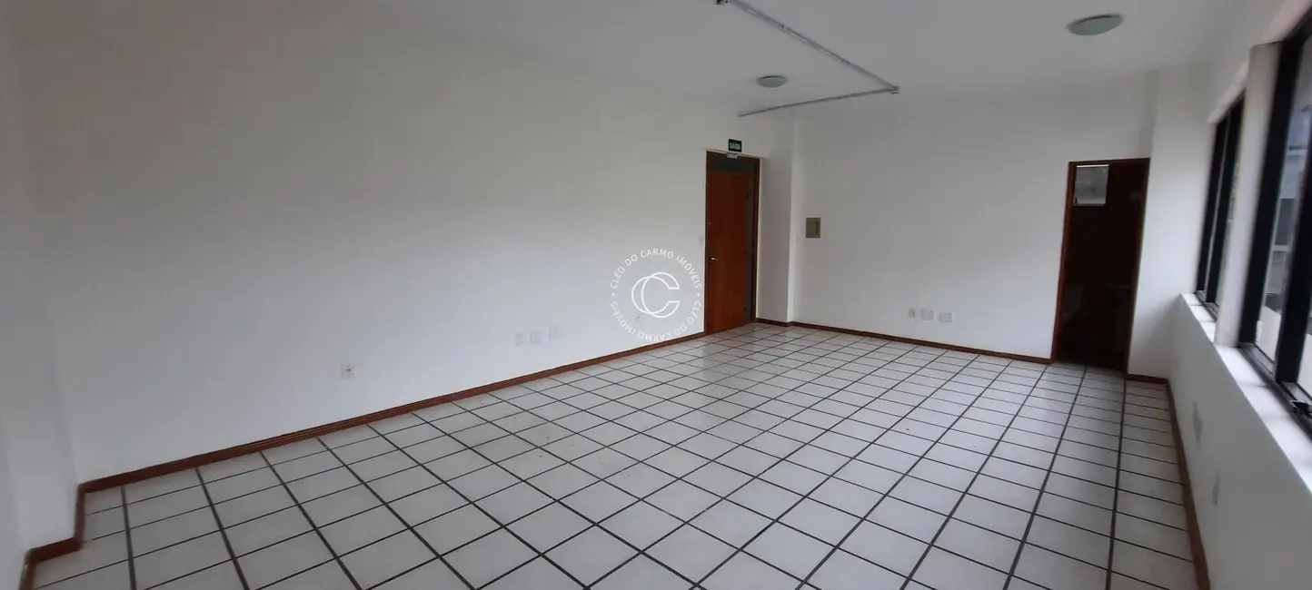 Sala Comercial com 1 quarto à venda, 37m2 em Centro, Santa Maria - RS - imagem 5 Foto 5 de Sala Comercial com 1 quarto à venda, 37m2 em Centro, Santa Maria - RS