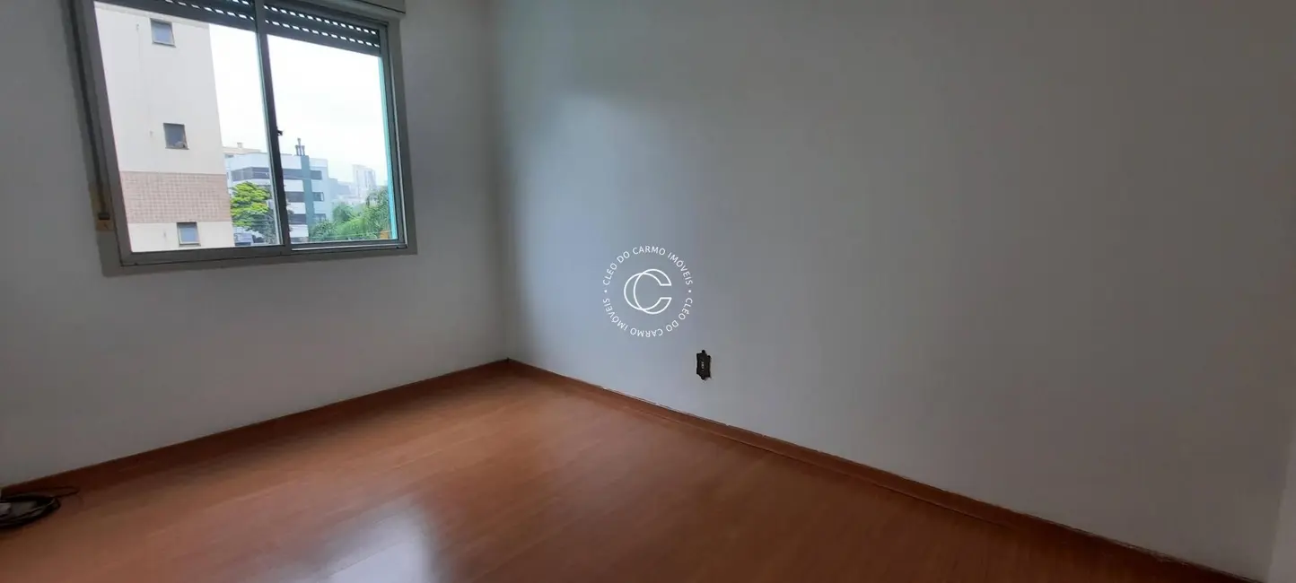 Foto 3 de Apartamento com 2 quartos à venda, 51m2 em Nossa Senhora de Lourdes, Santa Maria - RS