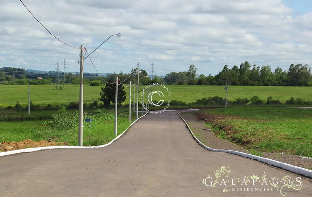 Foto 3 de Terreno / Lote à venda, 252m2 em Tomazetti, Santa Maria - RS