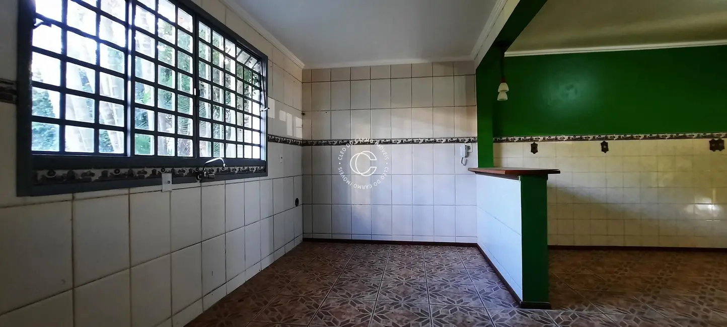 Casa com 3 quartos à venda, 230m2 em São José, Santa Maria - RS - imagem 5 Foto 5 de Casa com 3 quartos à venda, 230m2 em São José, Santa Maria - RS