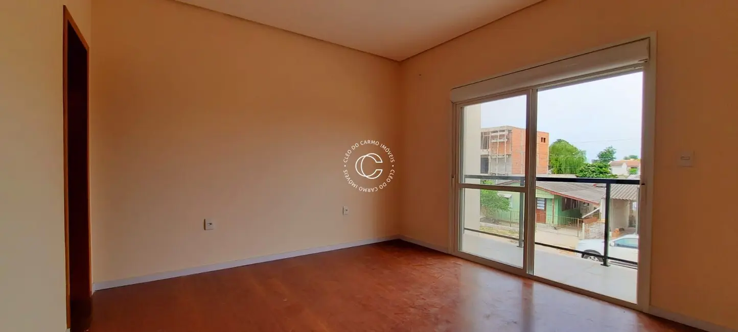 Casa com 3 quartos à venda, 144m2 em Pinheiro Machado, Santa Maria - RS - imagem 6 Foto 6 de Casa com 3 quartos à venda, 144m2 em Pinheiro Machado, Santa Maria - RS