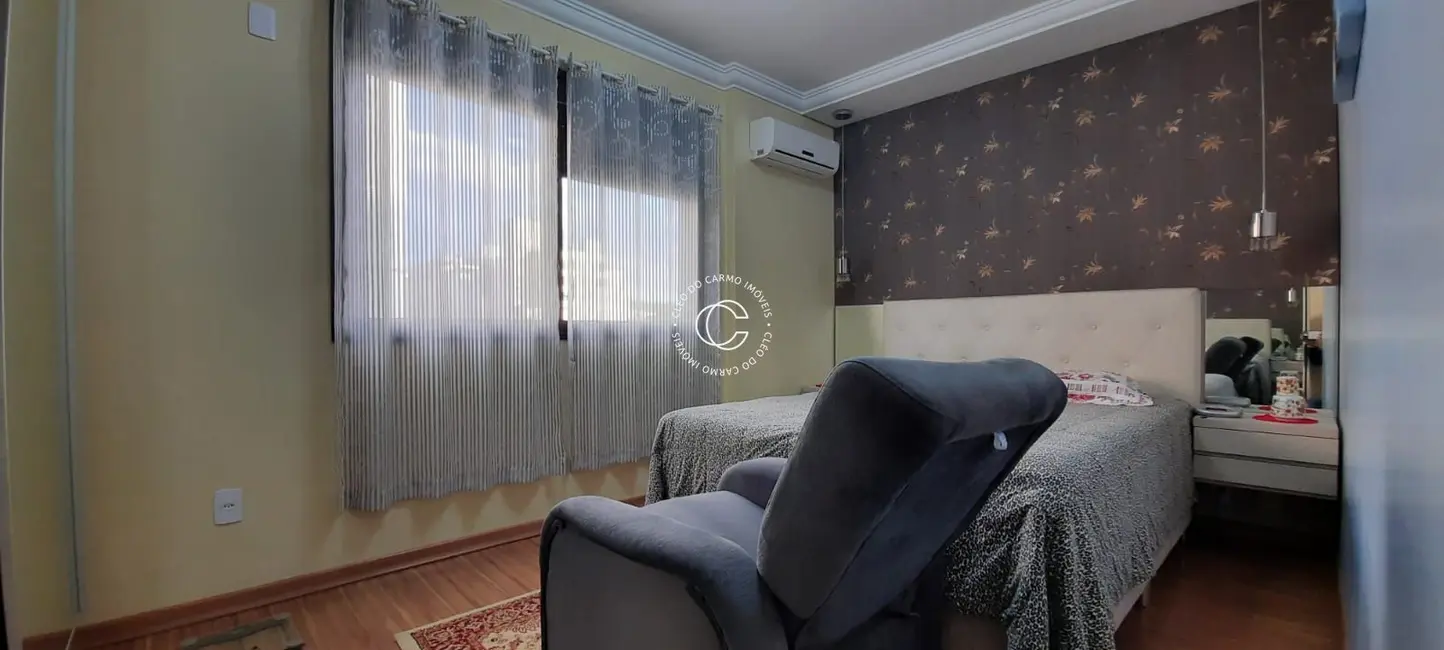 Foto 7 de Apartamento com 3 quartos à venda, 104m2 em Nossa Senhora das Dores, Santa Maria - RS