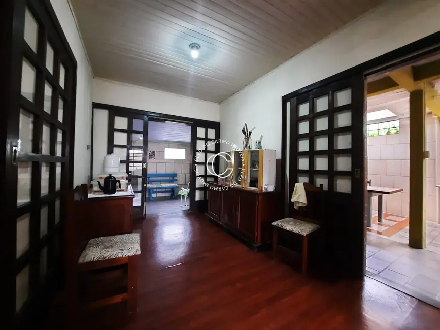 Casa com 3 quartos à venda, 180m2 em Dom Antônio Reis, Santa Maria - RS - imagem 7 Foto 7 de Casa com 3 quartos à venda, 180m2 em Dom Antônio Reis, Santa Maria - RS