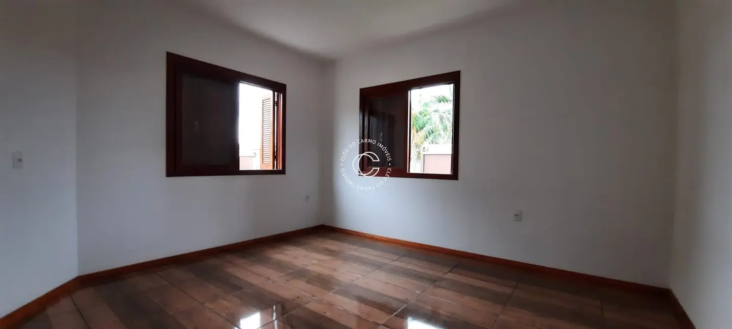 Casa com 2 quartos à venda, 68m2 em Pinheiro Machado, Santa Maria - RS - imagem 5 Foto 5 de Casa com 2 quartos à venda, 68m2 em Pinheiro Machado, Santa Maria - RS