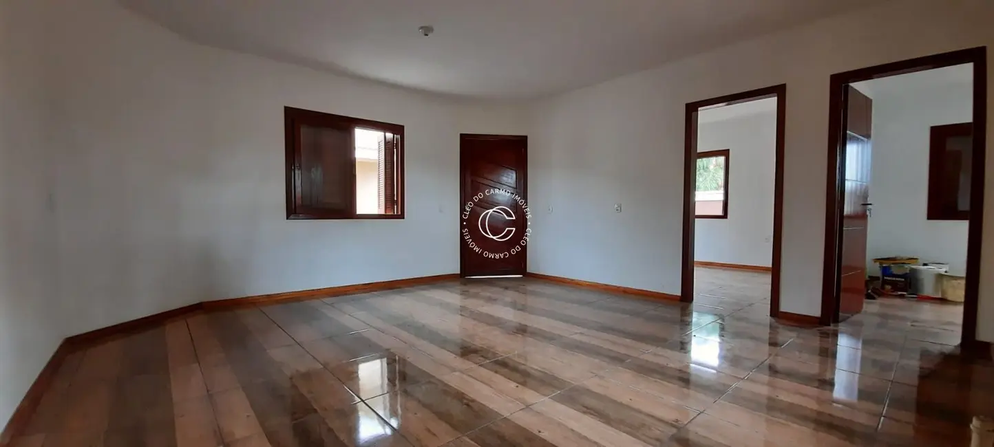 Foto 2 de Casa com 2 quartos à venda, 68m2 em Pinheiro Machado, Santa Maria - RS