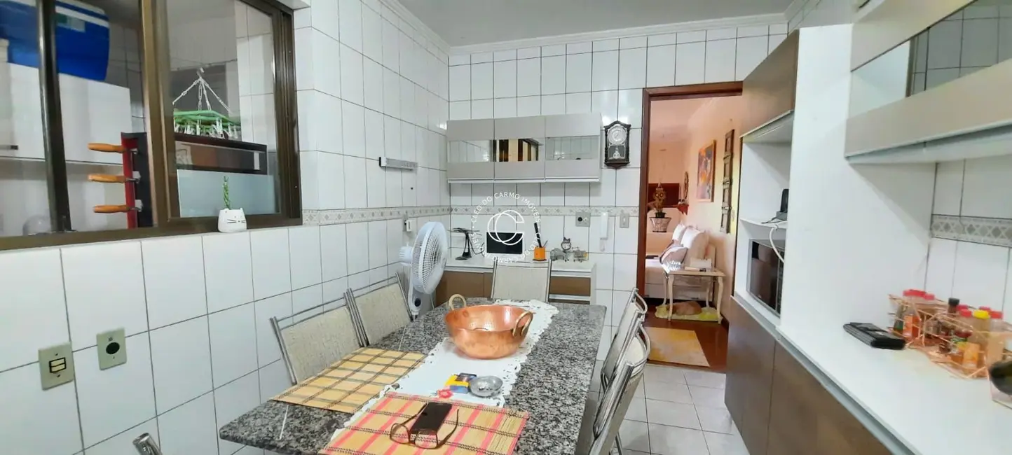Foto 8 de Apartamento com 3 quartos à venda, 130m2 em Duque de Caxias, Santa Maria - RS