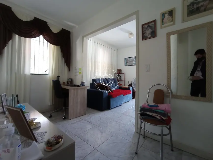 Casa com 3 quartos à venda, 120m2 em Juscelino Kubitschek, Santa Maria - RS - imagem 5 Foto 5 de Casa com 3 quartos à venda, 120m2 em Juscelino Kubitschek, Santa Maria - RS