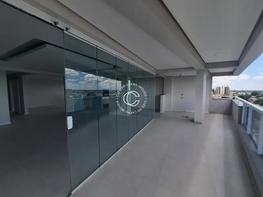 Foto 4 de Apartamento com 4 quartos à venda, 276m2 em Nossa Senhora de Fátima, Santa Maria - RS