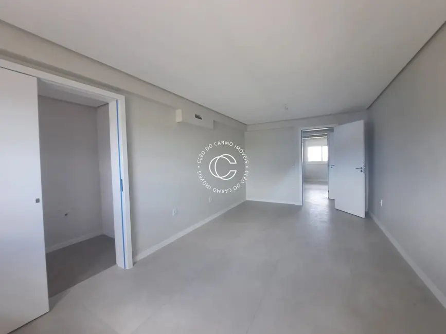 Foto 7 de Apartamento com 4 quartos à venda, 276m2 em Nossa Senhora de Fátima, Santa Maria - RS