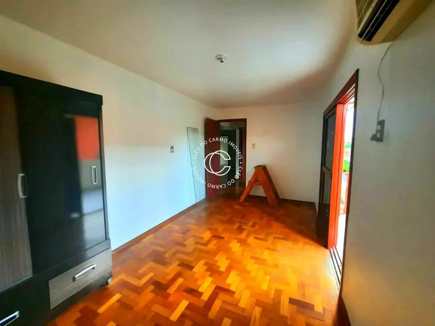 Casa com 6 quartos à venda, 533m2 em Nossa Senhora do Rosário, Santa Maria - RS - imagem 6 Foto 6 de Casa com 6 quartos à venda, 533m2 em Nossa Senhora do Rosário, Santa Maria - RS