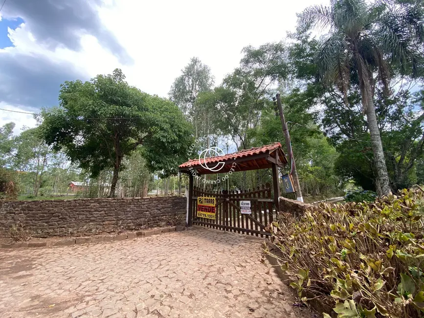 Chácara com 4 quartos à venda, 200m2 em Itaara - RS - imagem 2 Foto 2 de Chácara com 4 quartos à venda, 200m2 em Itaara - RS