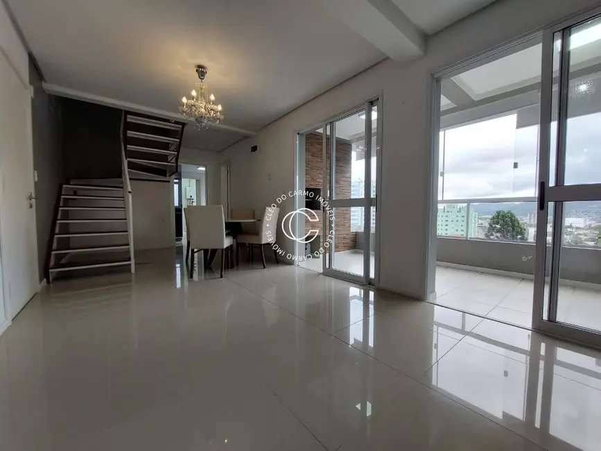 Foto 3 de Apartamento com 2 quartos à venda, 108m2 em Nossa Senhora do Rosário, Santa Maria - RS