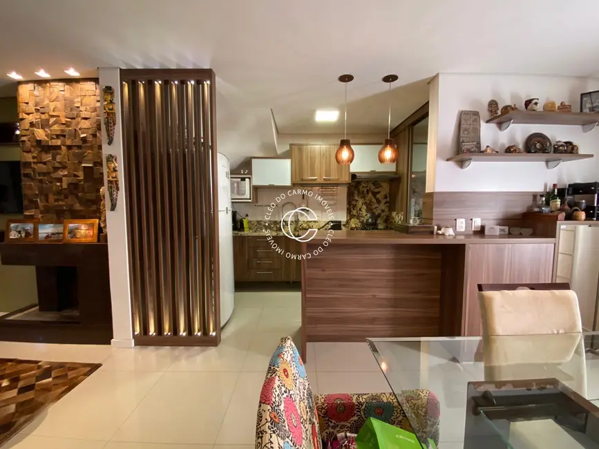 Casa com 3 quartos à venda, 137m2 em São José, Santa Maria - RS - imagem 7 Foto 7 de Casa com 3 quartos à venda, 137m2 em São José, Santa Maria - RS