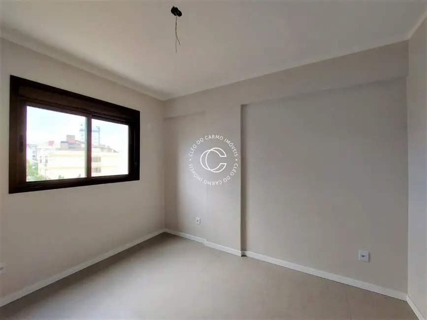 Foto 4 de Apartamento com 3 quartos à venda, 110m2 em Nossa Senhora Medianeira, Santa Maria - RS