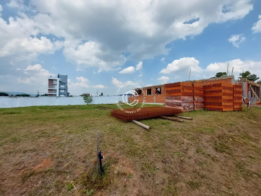 Foto 1 de Terreno / Lote à venda, 405m2 em Camobi, Santa Maria - RS