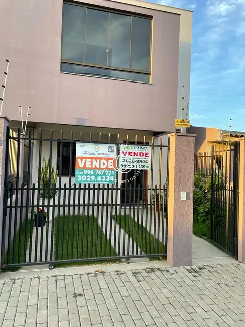 Foto 2 de Casa com 2 quartos à venda, 75m2 em Camobi, Santa Maria - RS