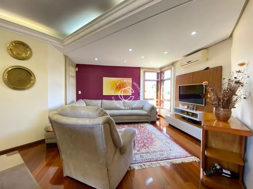 Casa com 4 quartos à venda, 255m2 em Cerrito, Santa Maria - RS - imagem 4 Foto 4 de Casa com 4 quartos à venda, 255m2 em Cerrito, Santa Maria - RS