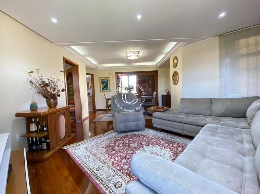 Casa com 4 quartos à venda, 255m2 em Cerrito, Santa Maria - RS - imagem 5 Foto 5 de Casa com 4 quartos à venda, 255m2 em Cerrito, Santa Maria - RS