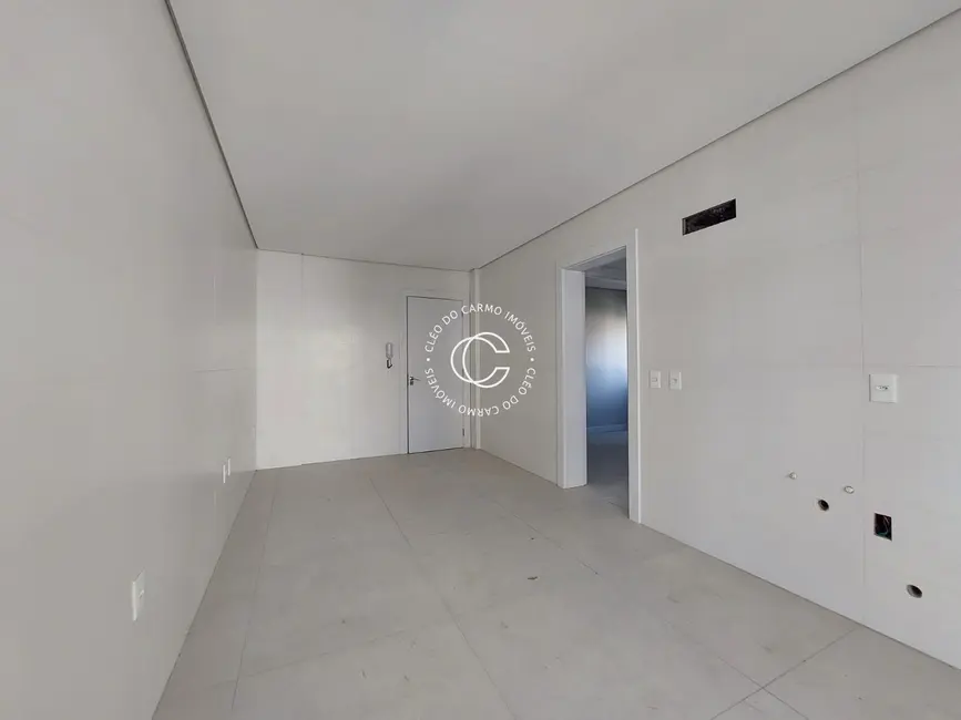 Foto 6 de Apartamento com 3 quartos à venda, 210m2 em Nossa Senhora de Lourdes, Santa Maria - RS