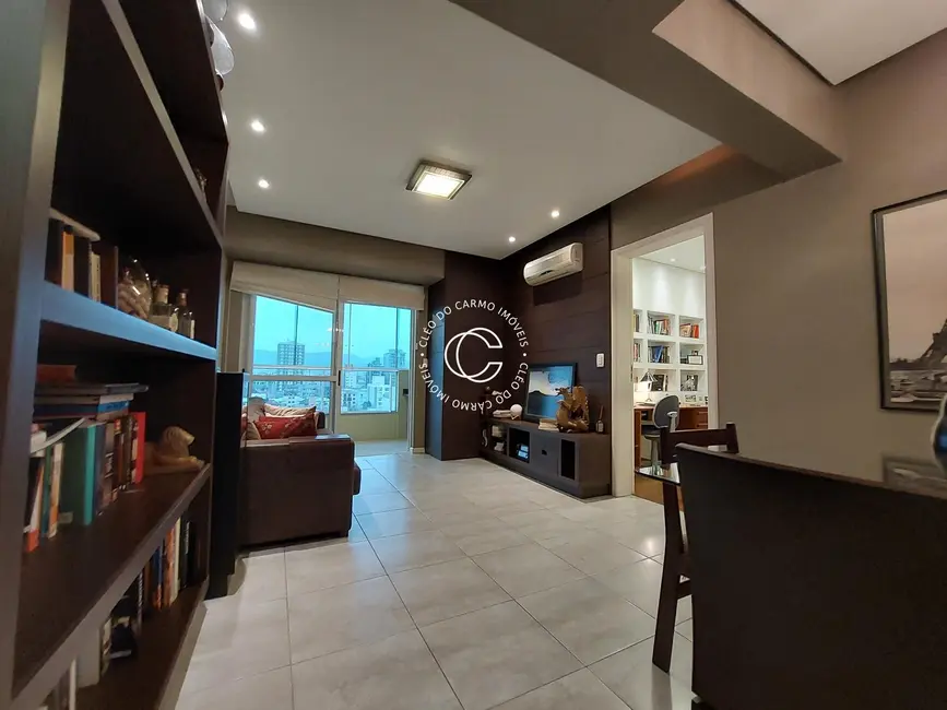 Foto 1 de Apartamento com 2 quartos à venda, 84m2 em Centro, Santa Maria - RS